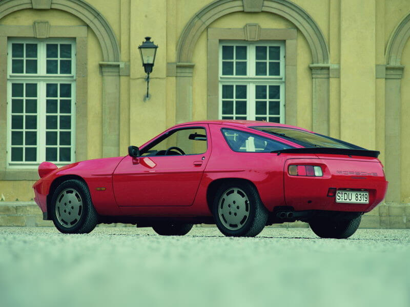 Red Porsche 928